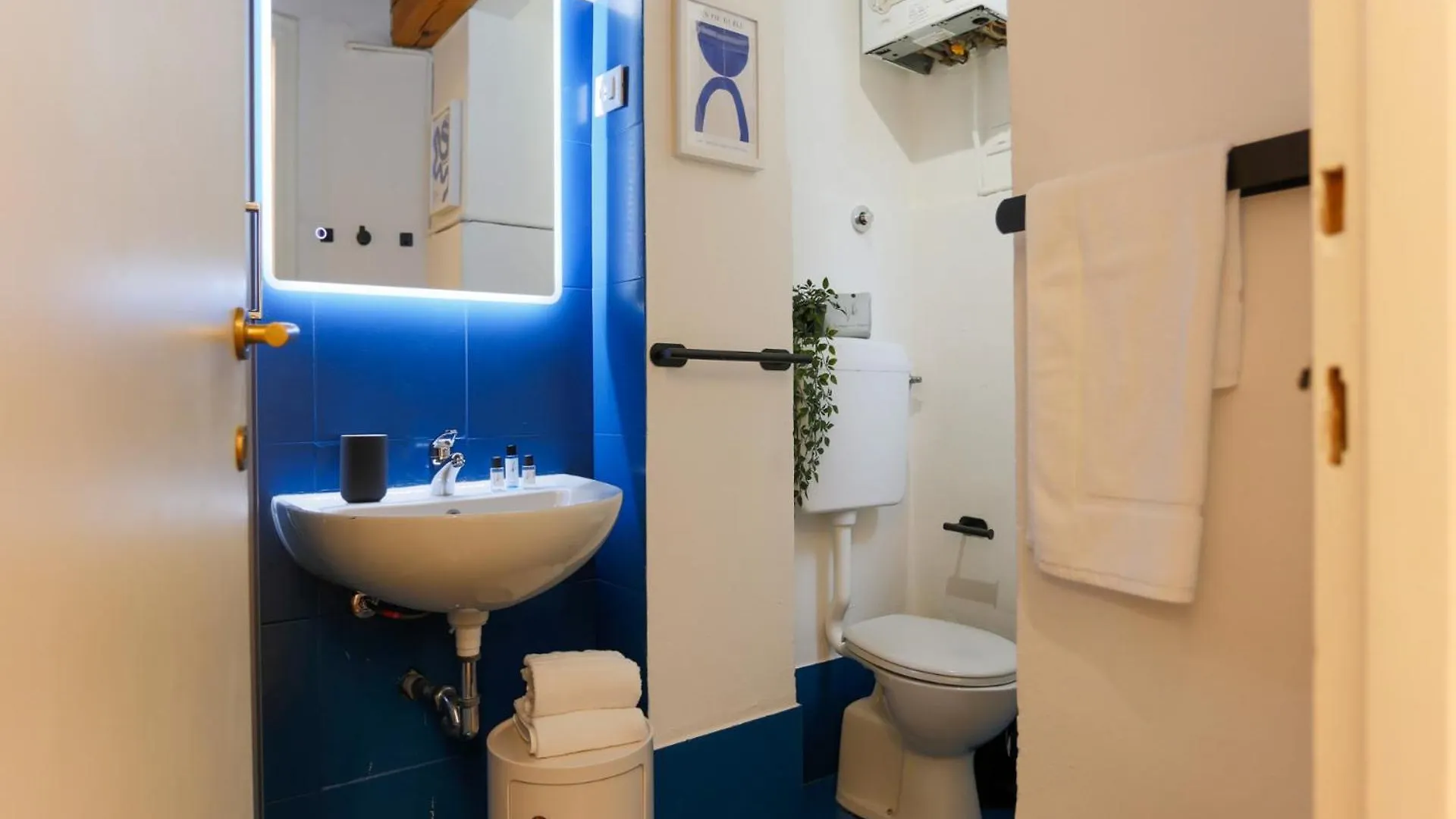 The Best Rent - Characteristic Apartment In Crocetta Area Milan 0*,  Italy